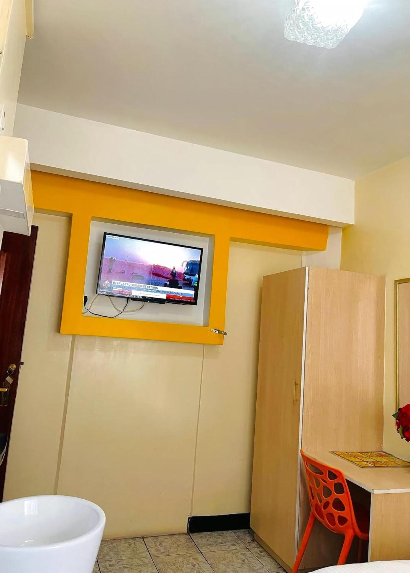 Hotel Embassy Найроби Экстерьер фото