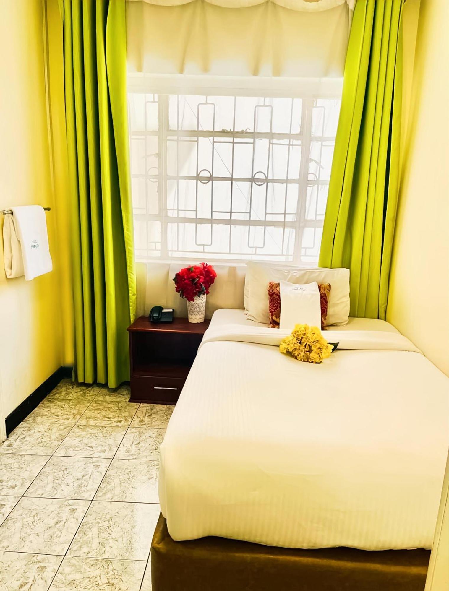 Hotel Embassy Найроби Экстерьер фото